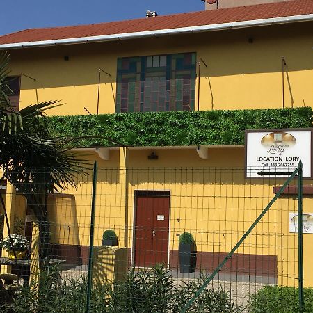 Location Lory Hotel Бусто Арсицио Екстериор снимка