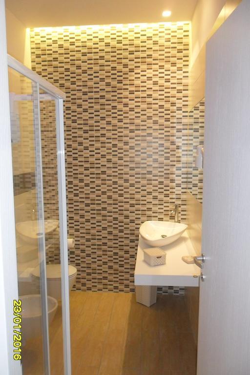 Location Lory Hotel Бусто Арсицио Екстериор снимка